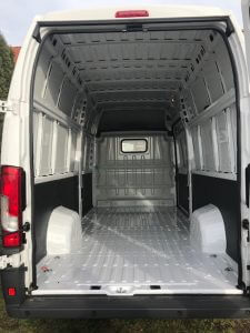 Fiat Ducato kisteherautó bérlés kölcsönzés Győr